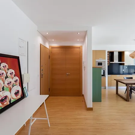 Апартаменты Flh Wooden Flat With Terrace